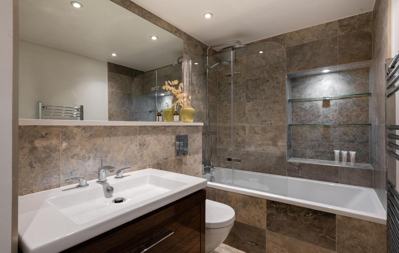 The Heart Of Shepherds Bush - Modern 2Bdr Apartment With Garden Londra Dış mekan fotoğraf